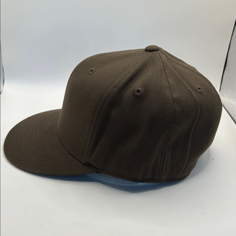 Classic Brown Men's Hat - Picture 4 of 13